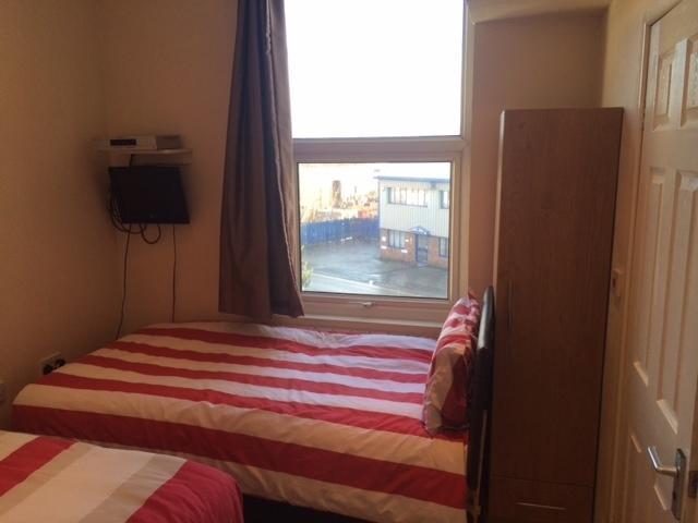 לידס Nite Inn Bed & Breakfast חדר תמונה